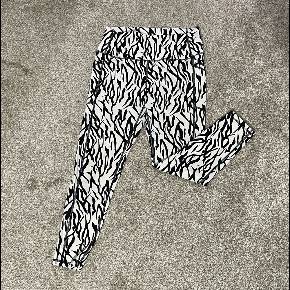 Zyia Leggings